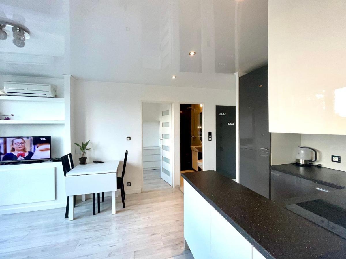 Sasi - Cozy Apartment For 6 People In Centre Warsaw Exterior photo